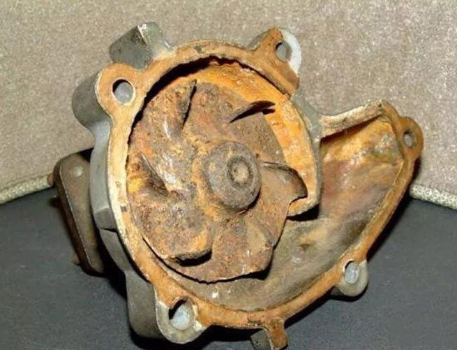 循環(huán)水泵內(nèi)部生銹怎么辦？