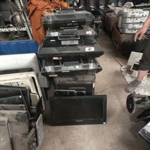 深圳回收電腦個(gè)人閑置處理，英耀高效回收，快速變現(xiàn)